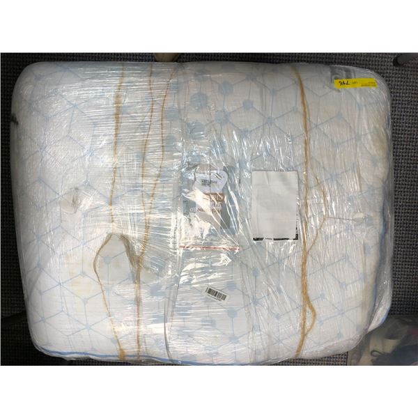 VIP Club Expansion Foam Mattress Topper - believe to be King Size