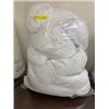 Image 1 : Group of Six Hotel Quality Pillows - Standard Size