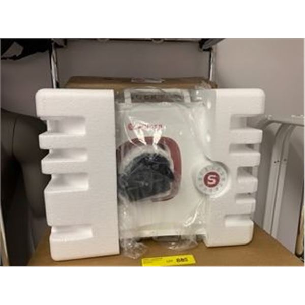 Singer Sewing Machine  MX231 - new in box