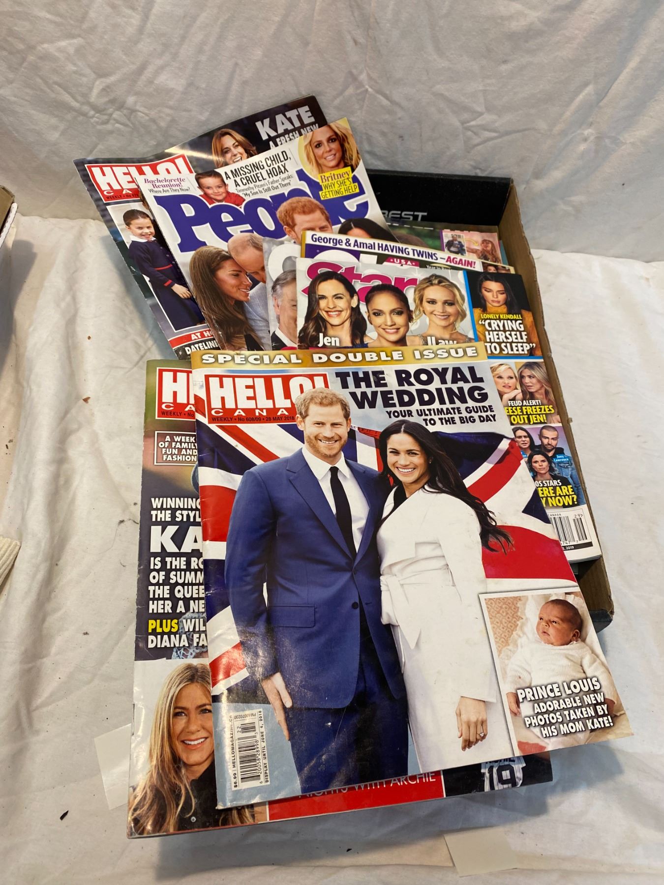 Magazine lot