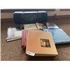 Image 3 : Boombox & Photo Albums
