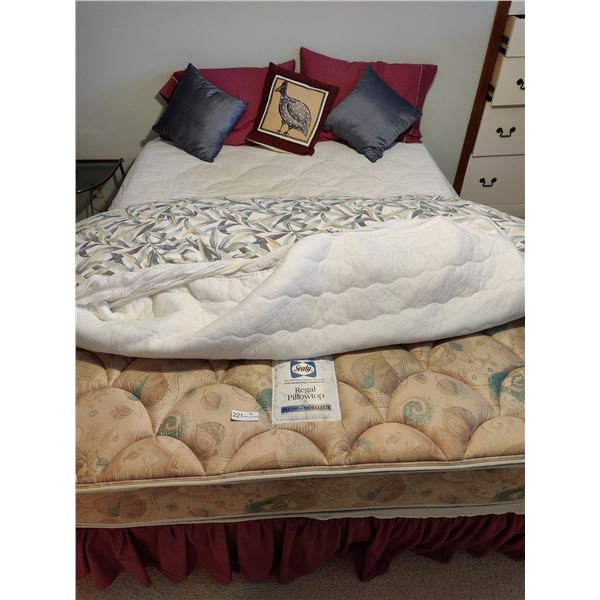 Queen Size Bed, Mattress, & Bedding