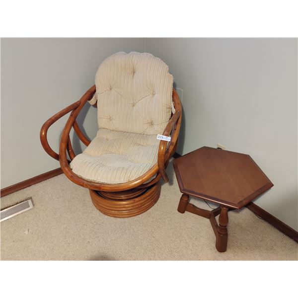 Vintage Funky Chair and Side Table (Excellent Condition)