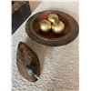 Image 1 : Decorative Decoy Duck & Decorative Fruit Bowl