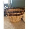 Image 1 : Two Wicker Baskets