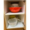 Image 1 : Assortment of Kitchen Accessories - Bowls, Salad Spinner, Pyrex Dishes