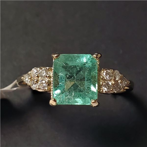 10K  COLOMBIA EMERALD(2CT) DIAMOND(0.2CT) RING SIZE 6.75