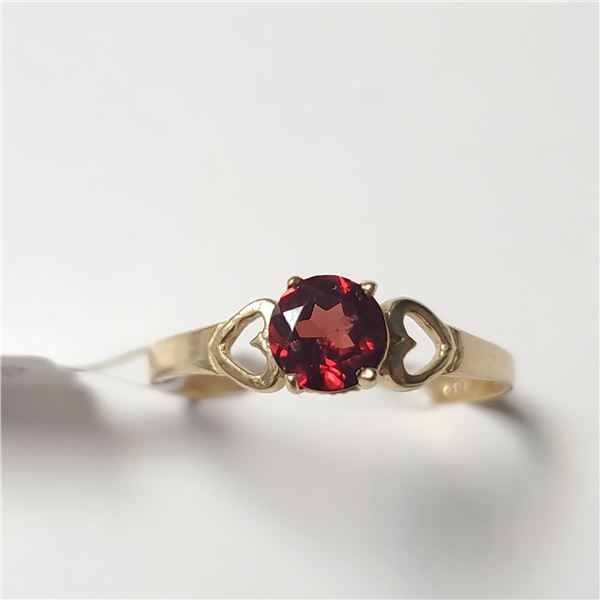 14K  GARNET RING SIZE 6.75