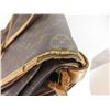 Image 2 : Louis Vuitton Monogram Canvas Leather Saumur 35 cm Messenger Bag