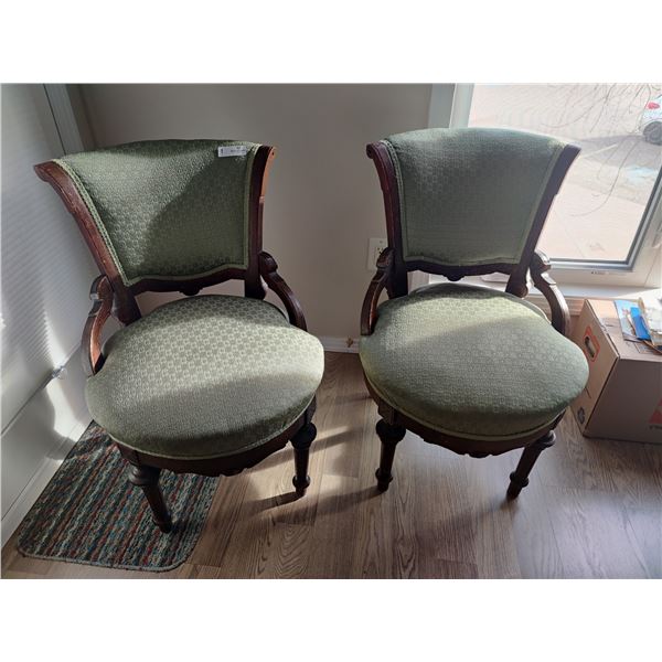 Set of 2 Beautiful Vintage Upholstered Chairs