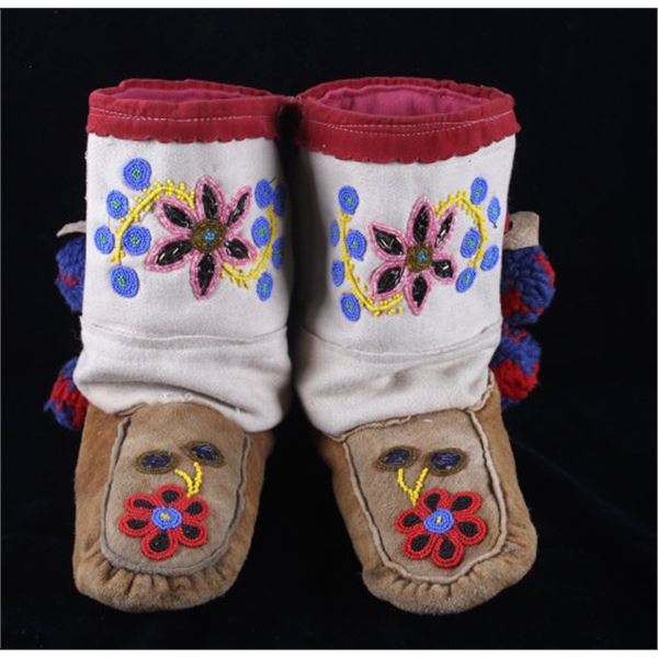 Athabascan Beaded Moccasin Boots Mid-1900