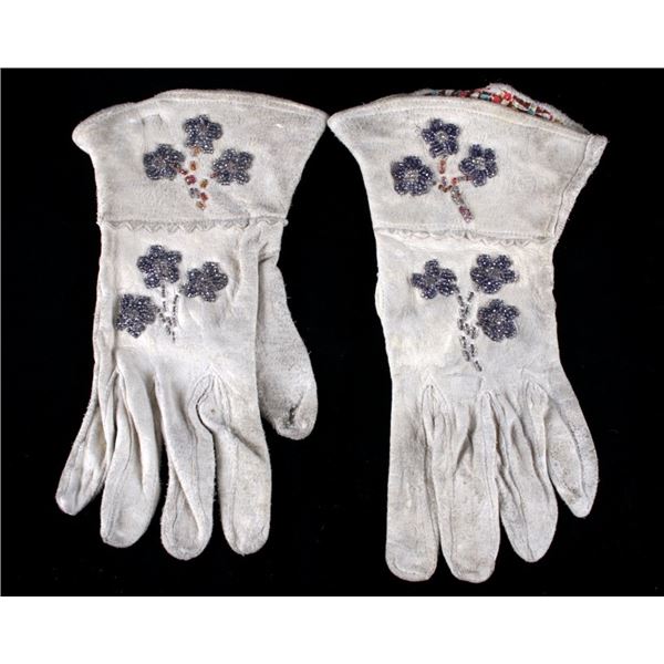 Crow Native American Beaded Gauntlet Gloves