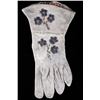 Image 8 : Crow Native American Beaded Gauntlet Gloves