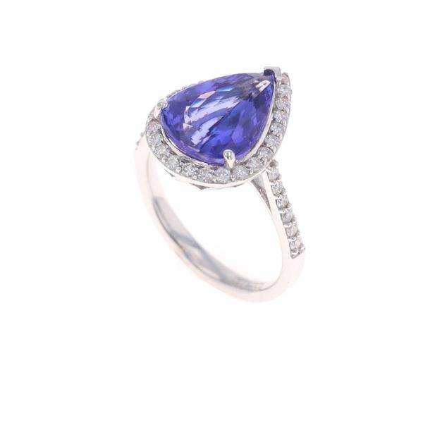 4.66ct Tanzanite VS2 Diamond & 18k White Gold Ring