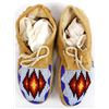 Image 7 : Plains Indian Beaded Moccasins