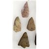 Image 5 : 13 Prehistoric Native American Stone Arrowheads