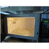 Image 2 : Hamilton Beach S/S Microwave Oven