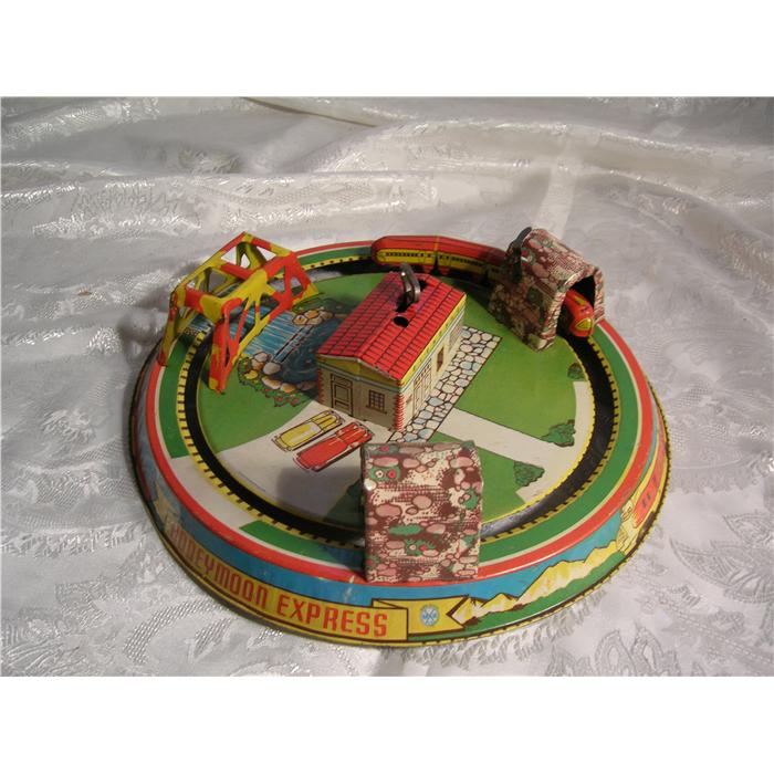 tin toy trains vintage