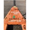 Image 9 : (Kauai) Pallet Jack 5500lbs Capacity (Works, One Fork Slightly Bent)