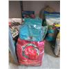 Image 1 : 5 Assorted Bags of Dry Cat Food