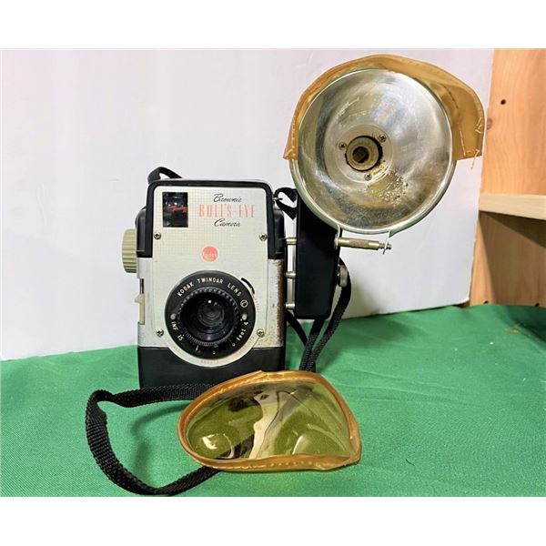 Brownie BullsEye Vintage Camera