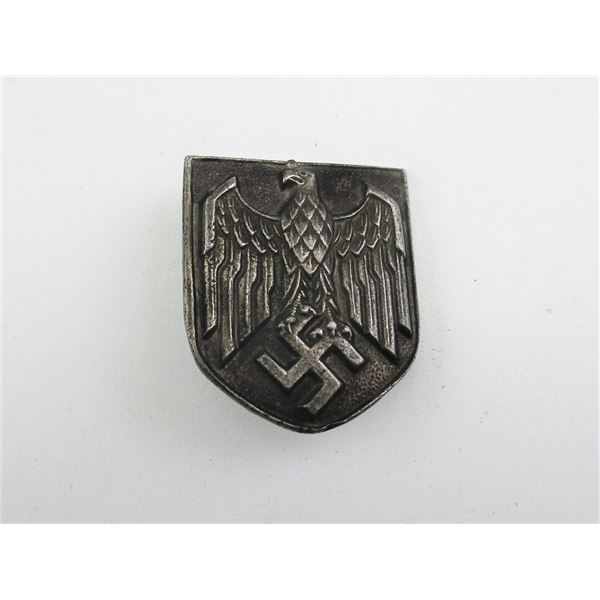 GERMAN EAGLE SHIELD TYPE BADGE