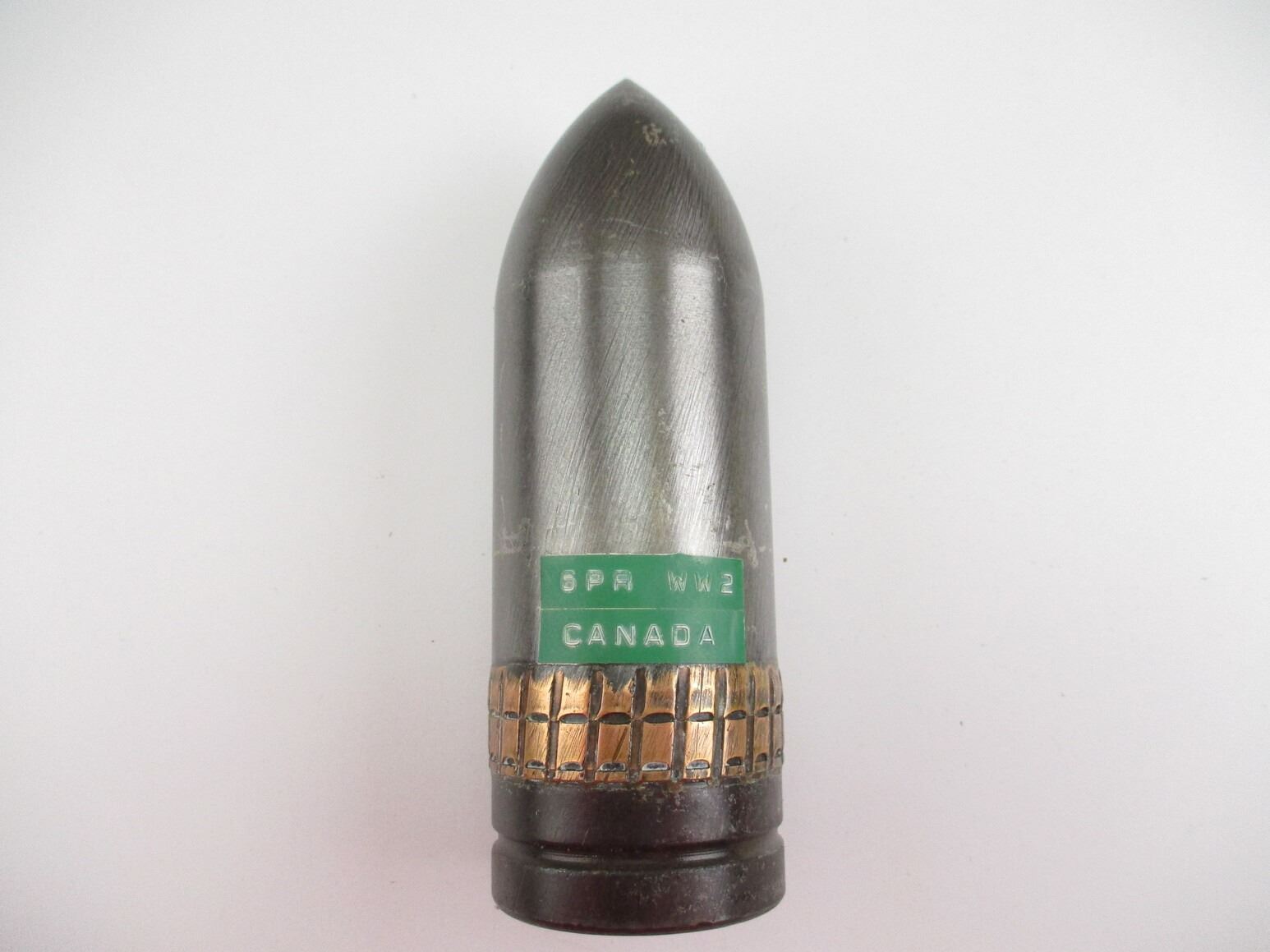 WWII CANADIAN INERT 6-PDR AP SHELL