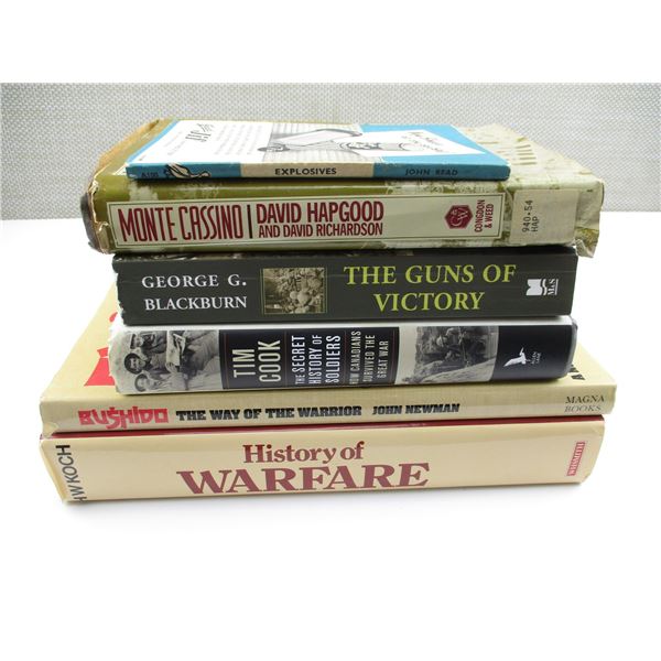 ASSORTED MILITARIA BOOK LOT