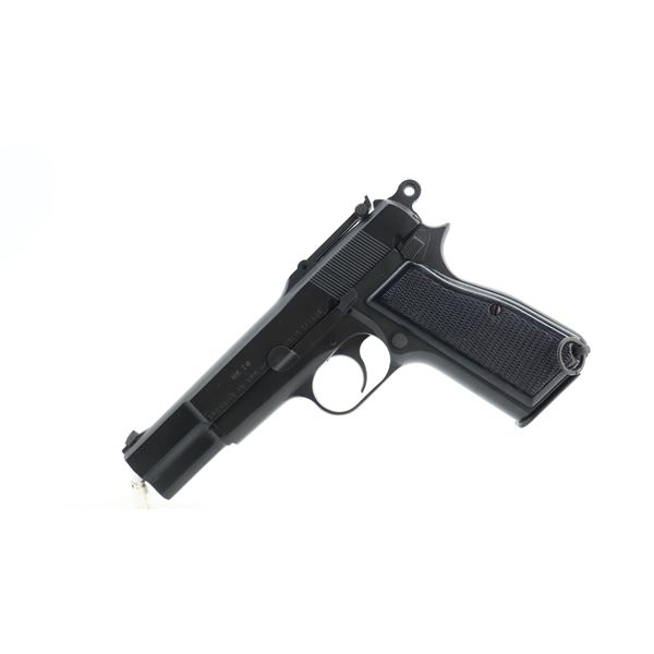 9/10 , WWII CDN INGLIS , MODEL: MKI* , CALIBER: 9MM LUGER