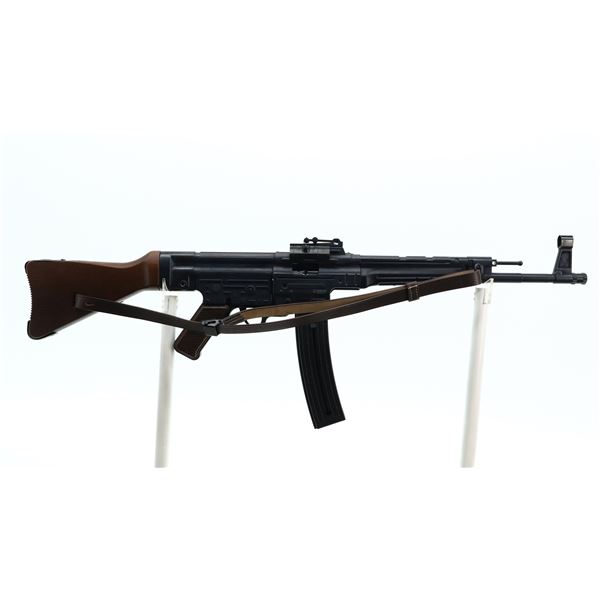 9/10 , GSG , MODEL: STG 44 , CALIBER: 22 LR