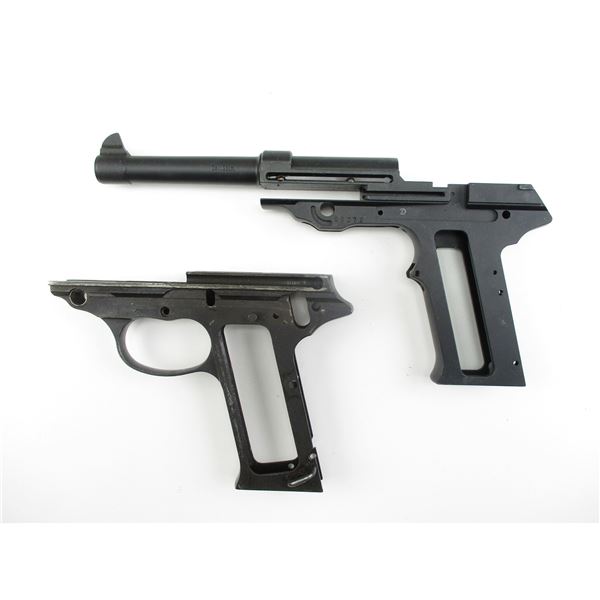 LOT OF 2 FRAMES AND A BARREL