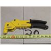 Image 2 : Stanley Professional Swivel Rivet Tool