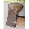 Image 2 : Antique Axe + Extra Handle