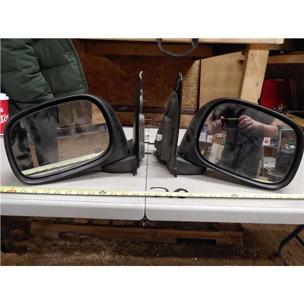 2 Truck Mirrors