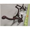 Image 2 : 2 7 Inch Iron Double Hooks