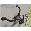 Image 3 : 2 7 Inch Iron Double Hooks
