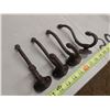 Image 1 : 4 Iron 5 Inch Coat hooks