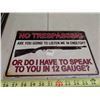 Image 1 : 8 x 11 3/4" Tin Sign "No Trespassing"