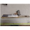 Image 2 : Large Rubber Mallet + Level + Brackets