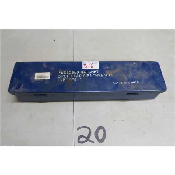 Pipe Threader in Box - 1/4" - 1"