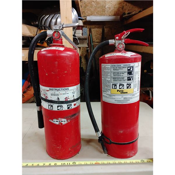 2 Dry Chemical Fire Extinguisher