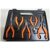 Image 5 : Orange Tool Kit & Small Wrench Set
