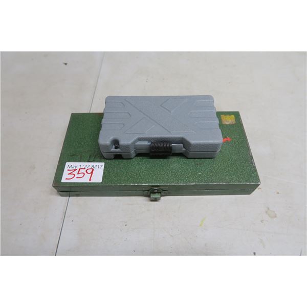 3/8" Socket Set & Mastercraft Extractor Set 3/8"