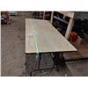 Image 5 : 6' X 30" Table With Folding Legs