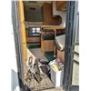 Image 35 : Peak Manufacturing Kodiak Truck Box Camper Excellent Condition See Pictures
