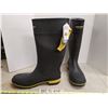 Image 3 : Pair of Size 11 Baffin Rubber Boots New With Tags