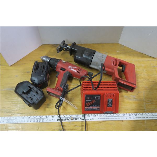 Milwaukee Tool Bag with Reciprocating Saw & Drill, 2 Batteries & Charger