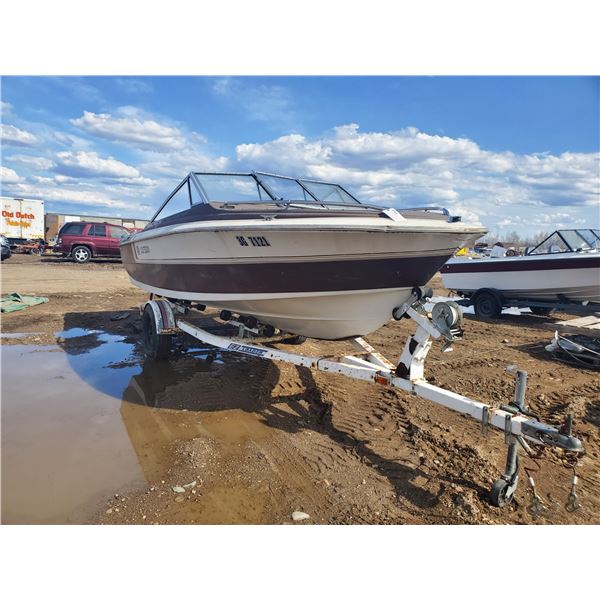 1984 Larson Boat w/ 1984 EZ Loader Vanguard Trailer SK401428840