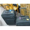 Image 2 : 2 LG. BLACK SUITCASES