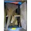 Image 2 : LG. BOX OF ASST. TROWELS